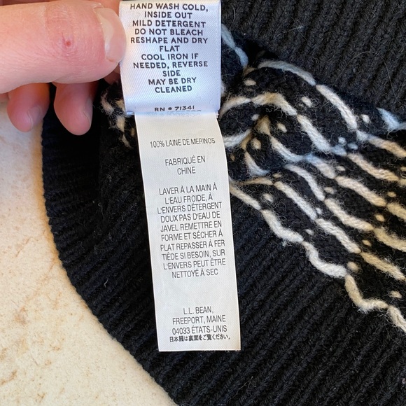 L.L. Bean Signature Nordic 100% Merino Wool Sweater - Picture 14 of 15